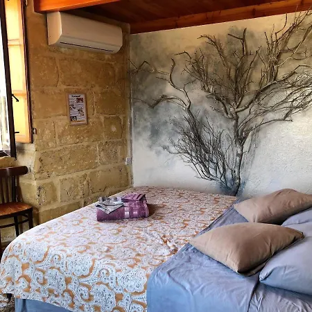 Warda Bed & Breakfast *