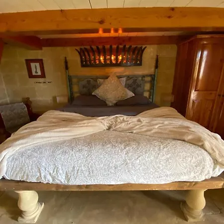 Warda Bed & Breakfast *